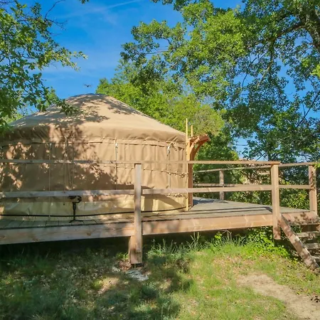 Les Yourtes De Provence Saint-Paulet-de-Caisson