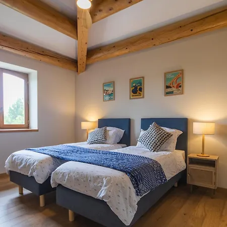 Les Yourtes De Provence Bed & Breakfast