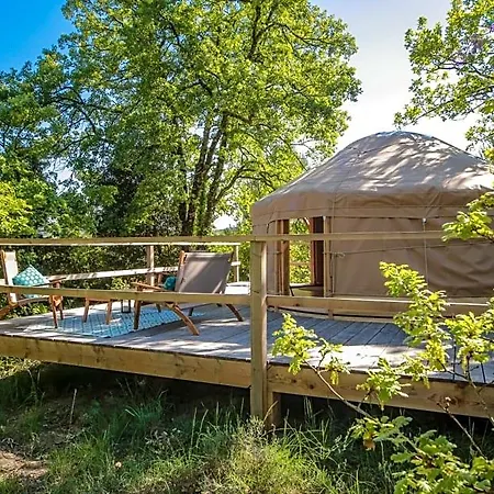 Bed and breakfast Les Yourtes De Provence Saint-Paulet-de-Caisson