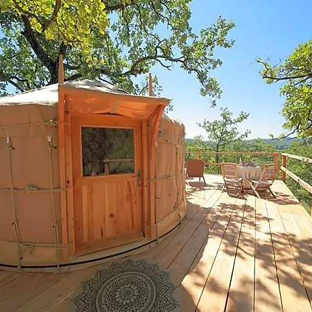 Les Yourtes De Provence Bed and breakfast Saint-Paulet-de-Caisson