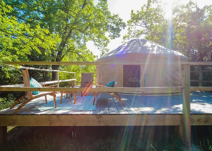 Bed and Breakfast Les Yourtes De Provence *