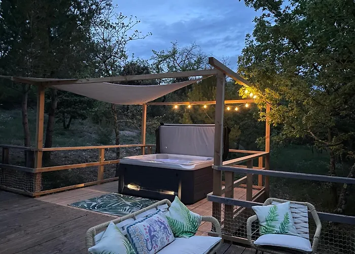 Bed and Breakfast Les Yourtes De Provence *